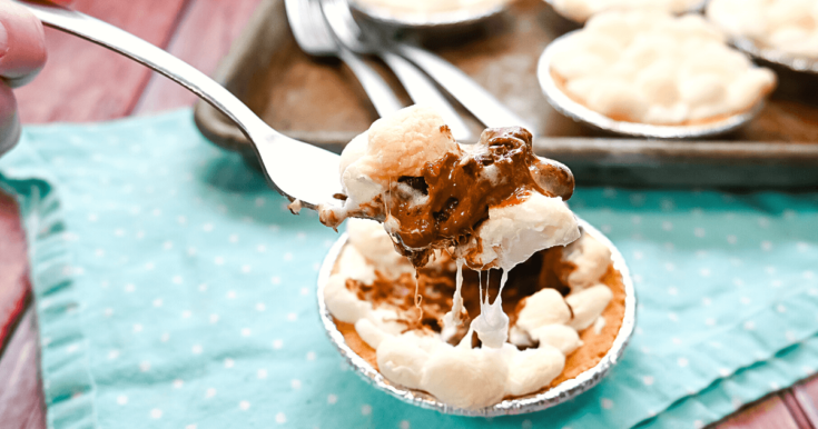 Mini S'mores Pies in the Air Fryer